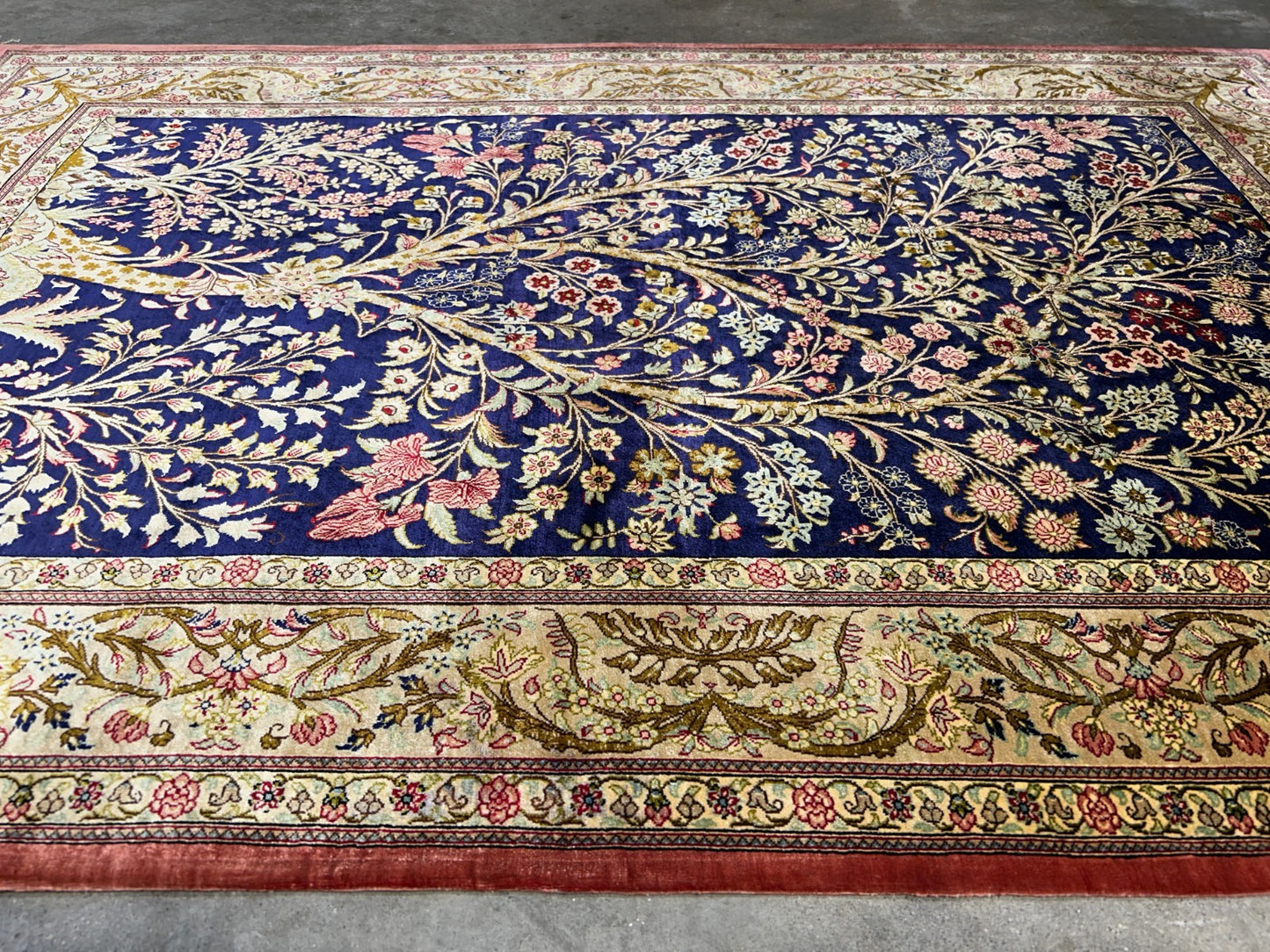 3'3"x4'11" Exquisite Extra-Fine Hand-Knotted 100% Silk Tree of Life Area Rug