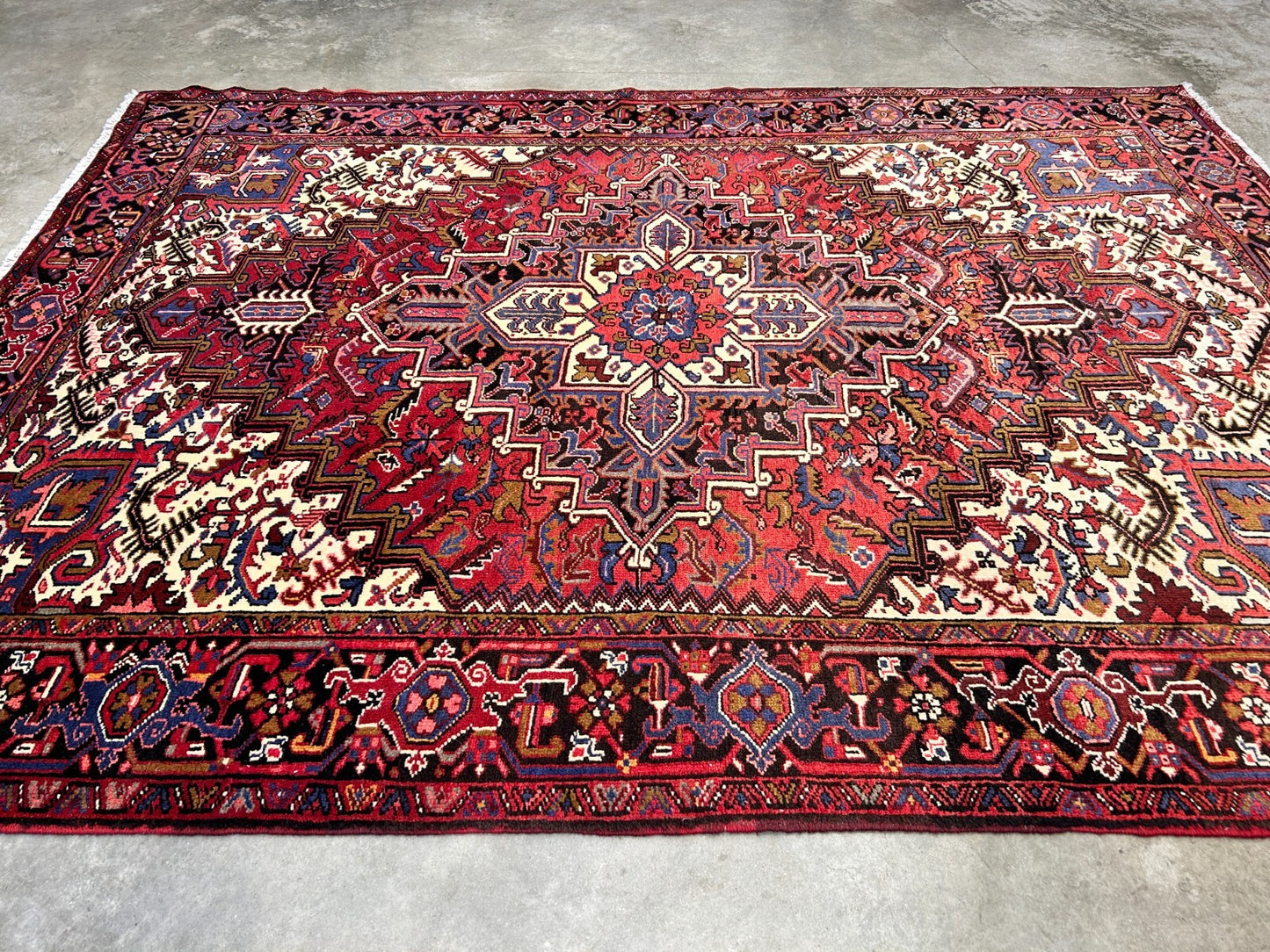 7'3"x9'9" Hand-Knotted 100% Wool Herize Carpet - Area Rug