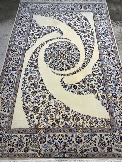 4'4"x6'8" Very Fine Hand-Knotted Wool & Silk Blend Naine Carpet - Area Rug