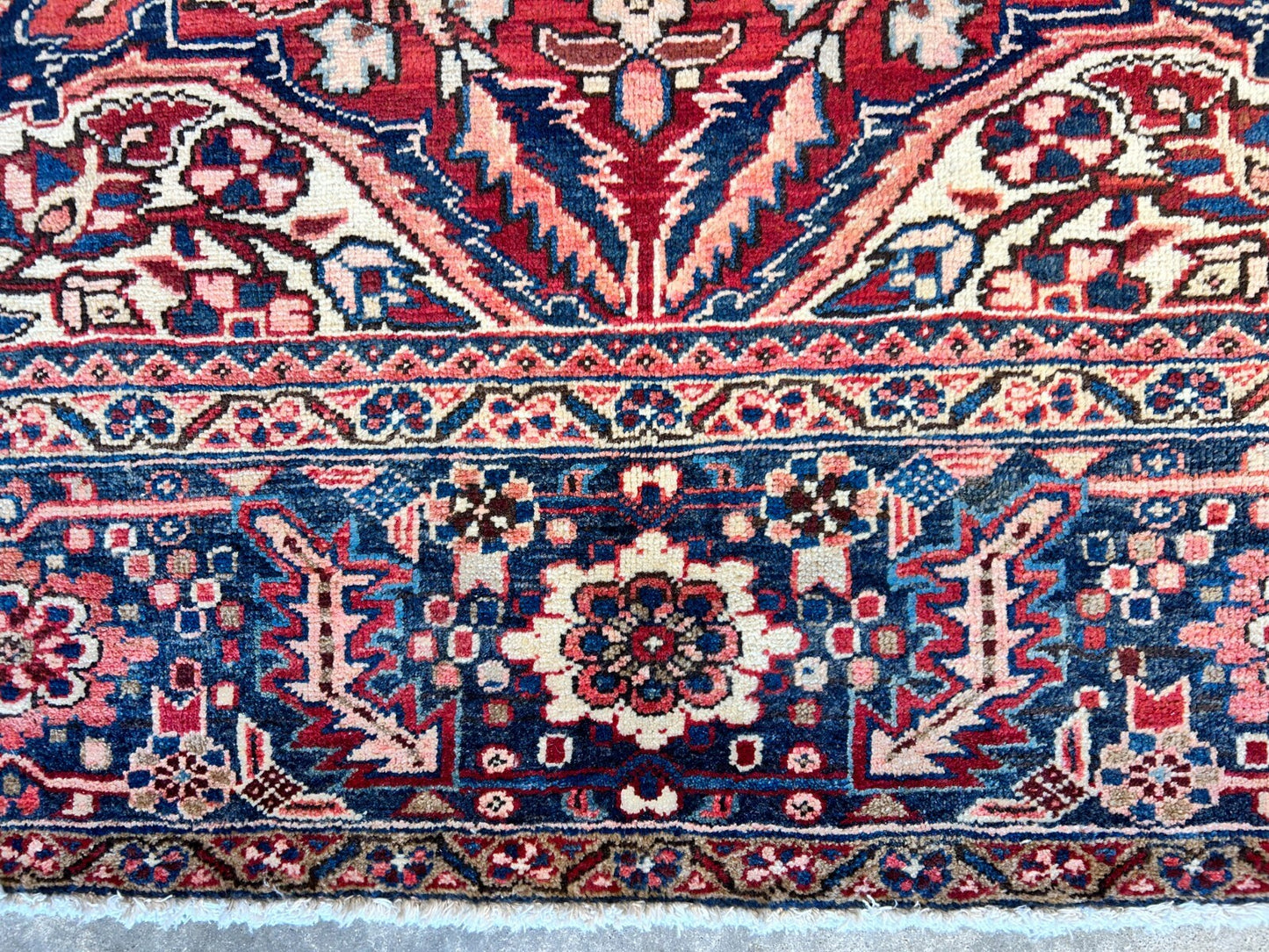 8'5"x11'9" Hand-Knotted 100% Wool Pile Herize Rug