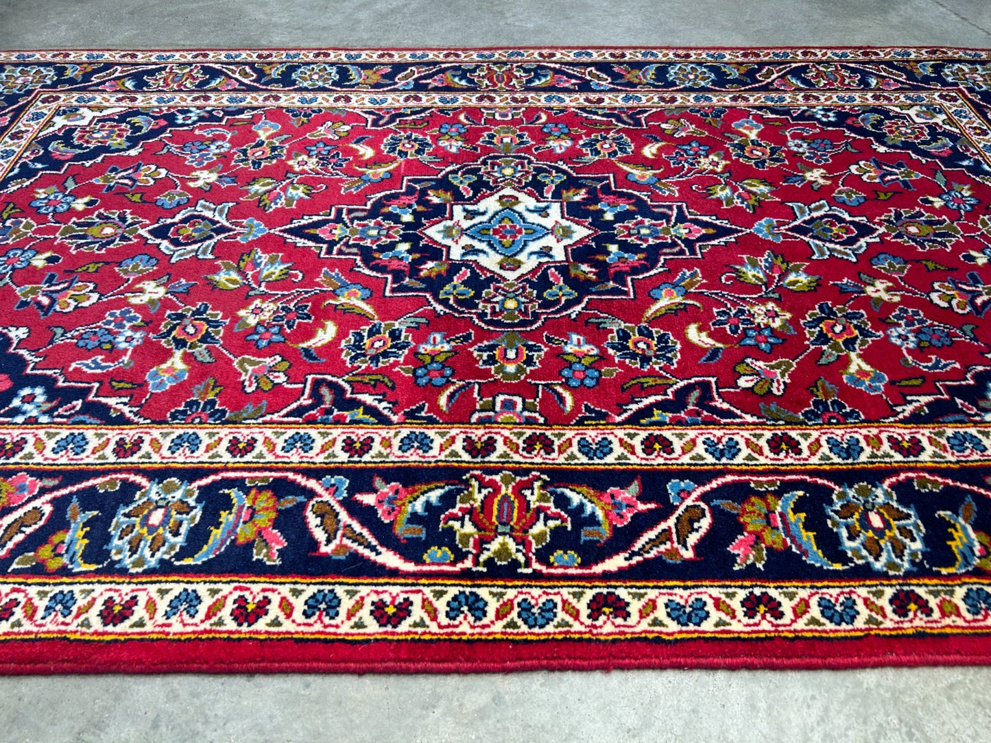 3'3"x5'6'' Hand-Knotted 100% Wool Persiane Kashane Area Rug