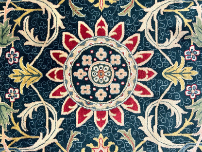 9'x12' Hand-Knotted 100% Wool Pile Oriental Rug