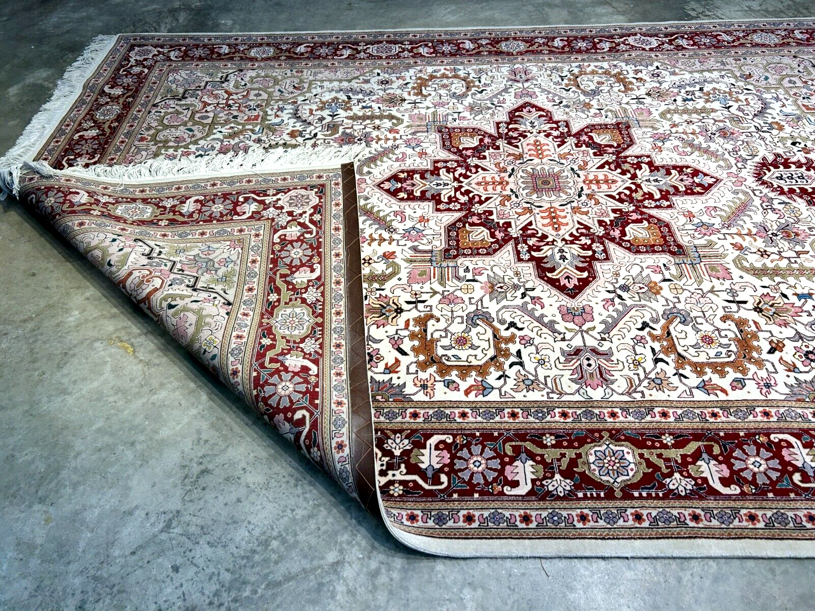 6'8"x10' Fine Hand-Knotted Wool & Silk Blend Tabrize Herize Carpet - Area Rug