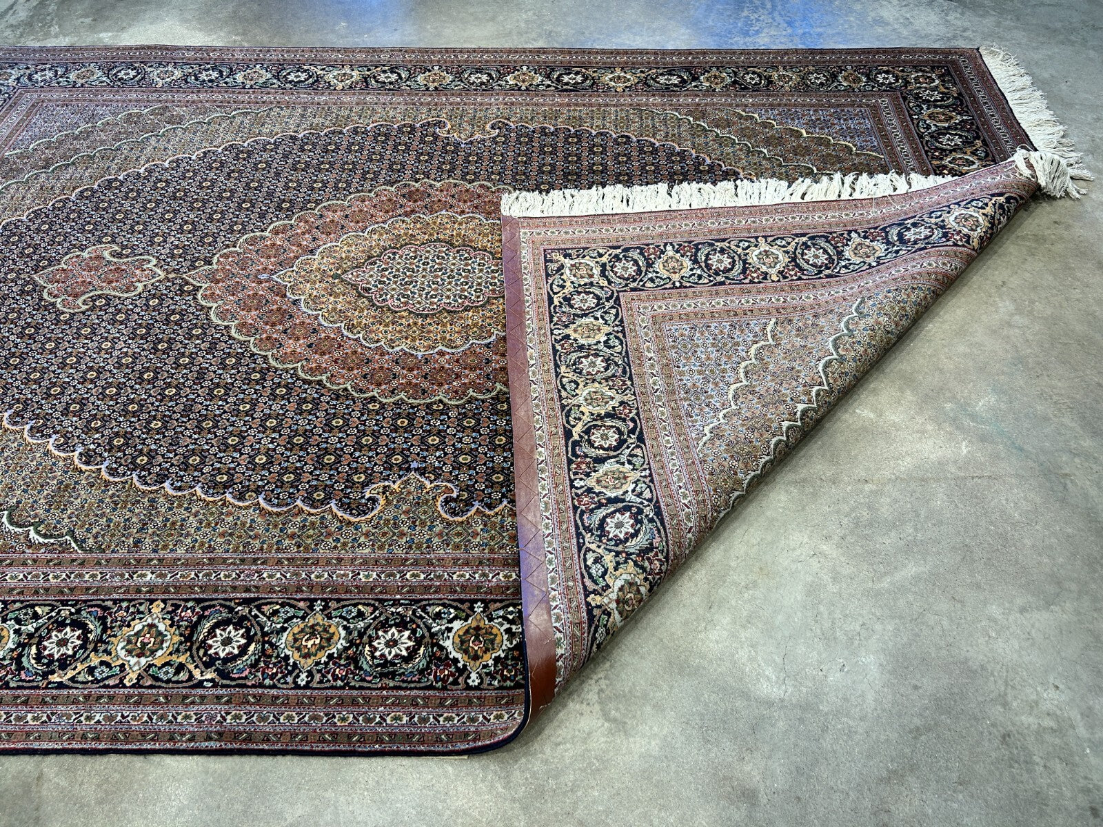 6'8"x9'8" Fine Hand-Knotted Wool & Silk Oriental Tabrize Rug - Area Carpet