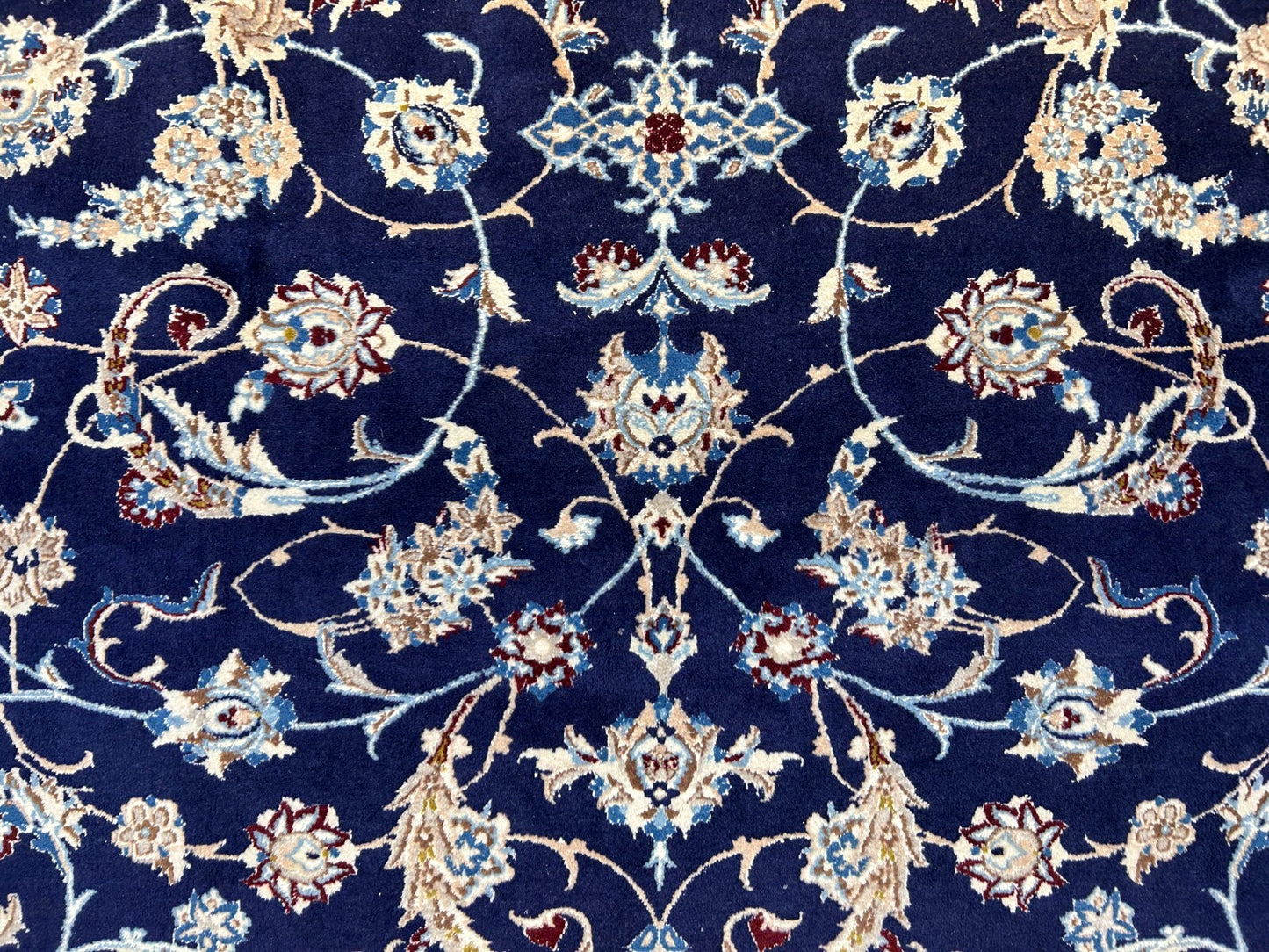 6'5"x10'1" Fine Hand-Knotted Wool & Silk Naine Rug - Area Carpet