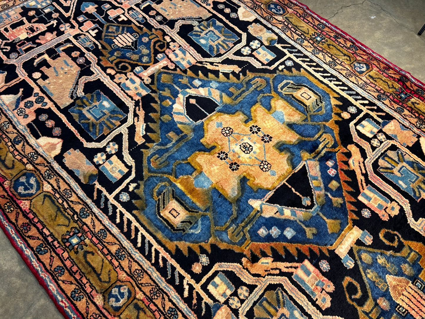 5'1" x 9'4" Hand-Knotted 100% Wool Carpet -  Hamadane Area Rug