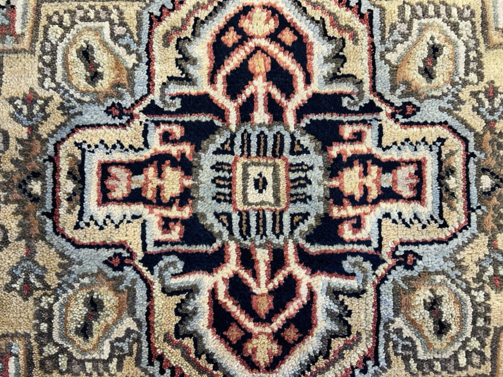 4’1”x6’1” Hand-Knotted 100% Wool Indoserapi Area Rug - Carpet