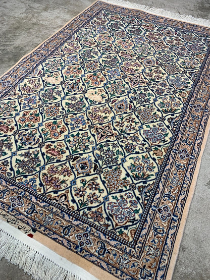 3'2"x4'10'' Very Fine Hand-Knotted Silk & Wool Naine Area Rug - Carpet