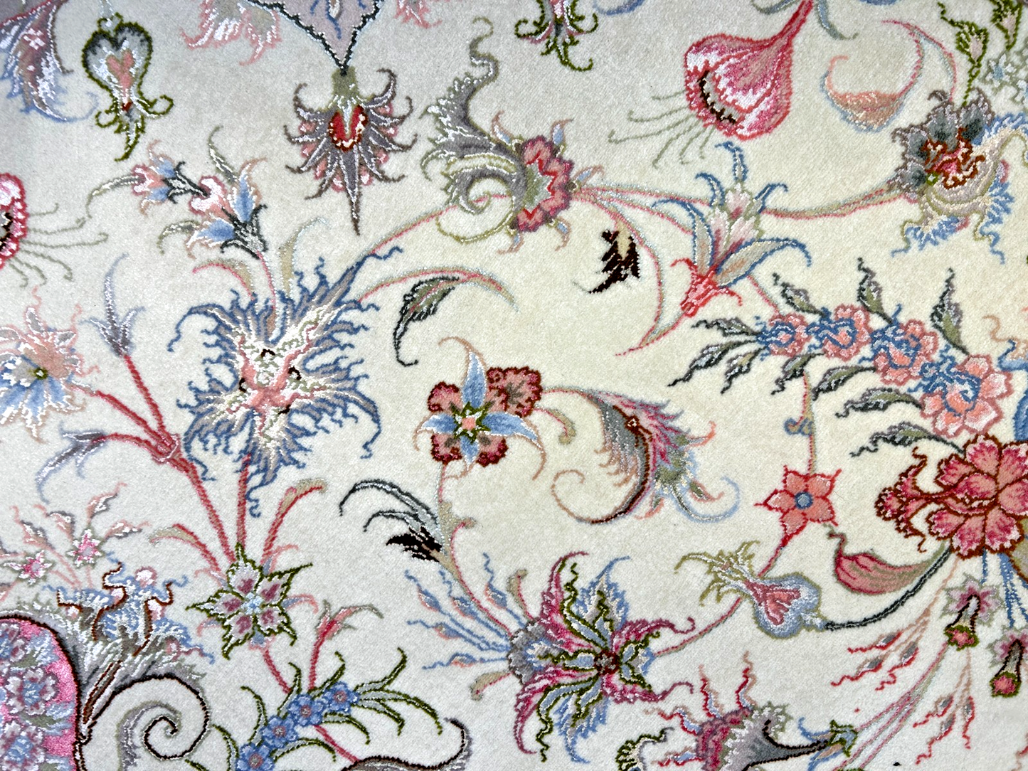 8'3"x11'7" Extremely Fine Hand-Knotted Wool & Silk Tabrize Area Rug - Signed