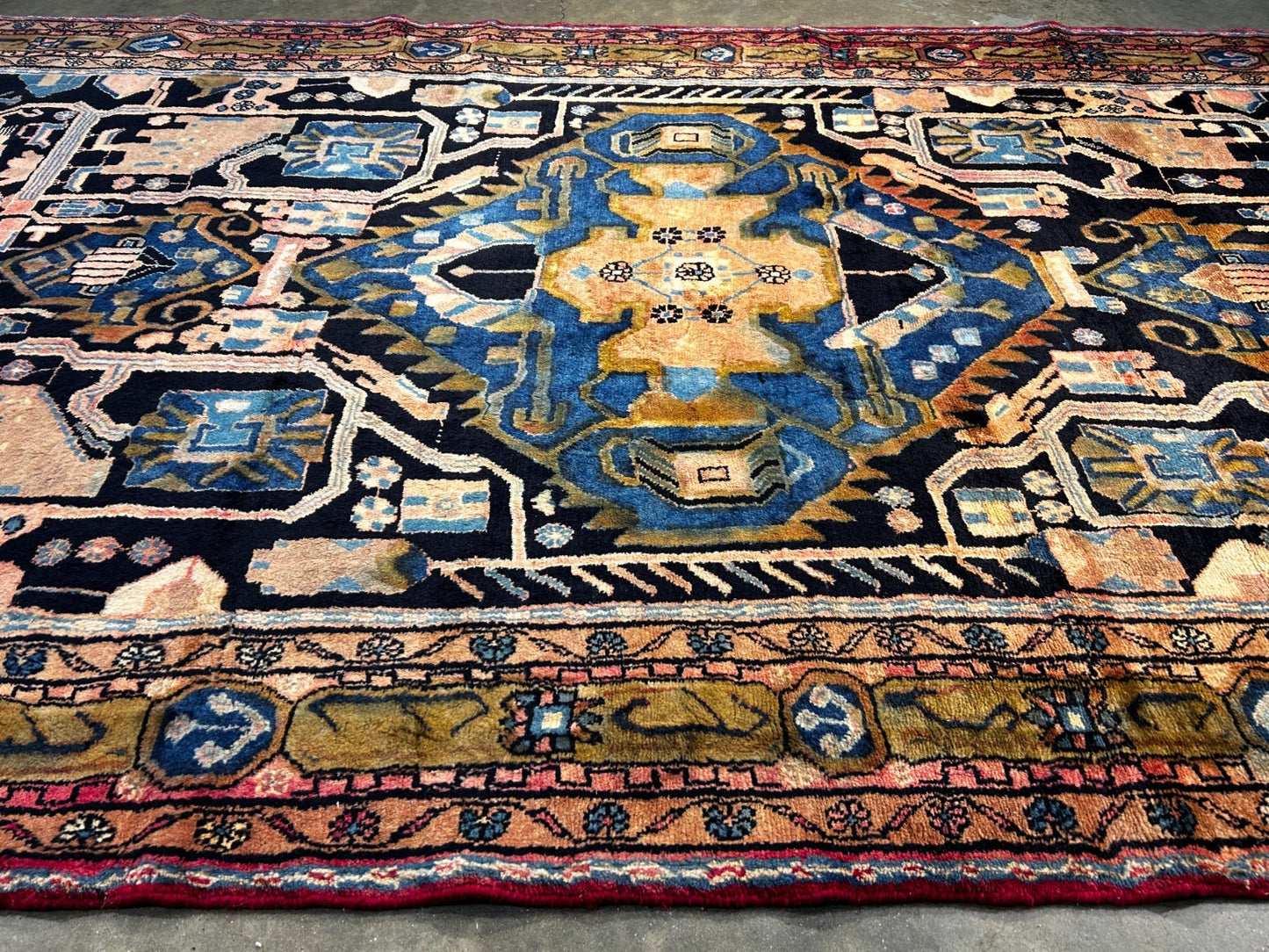 5'1" x 9'4" Hand-Knotted 100% Wool Carpet -  Hamadane Area Rug