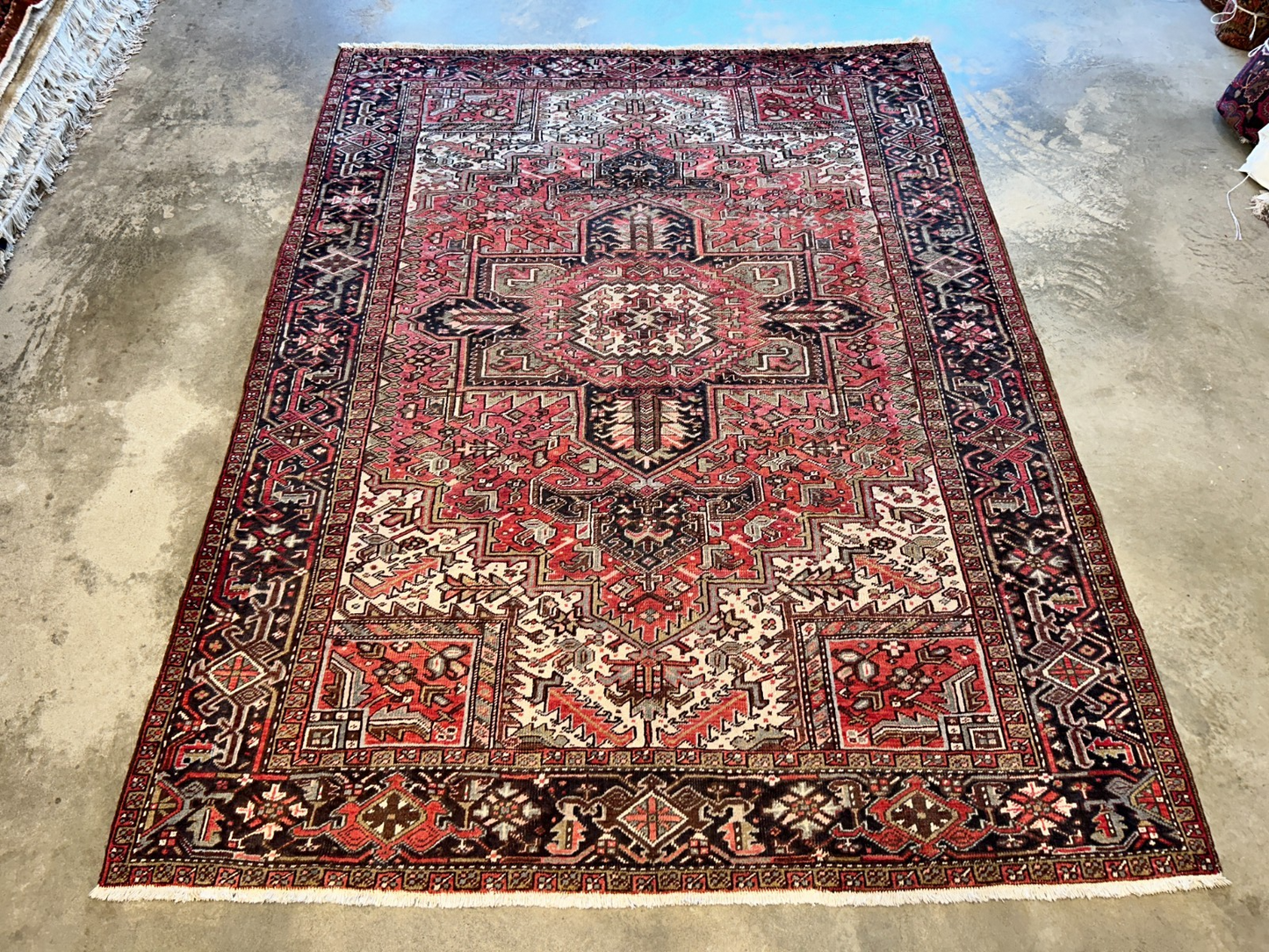 8'10"x11'8" Hand-Knotted 100% Wool Pile Herize Rug