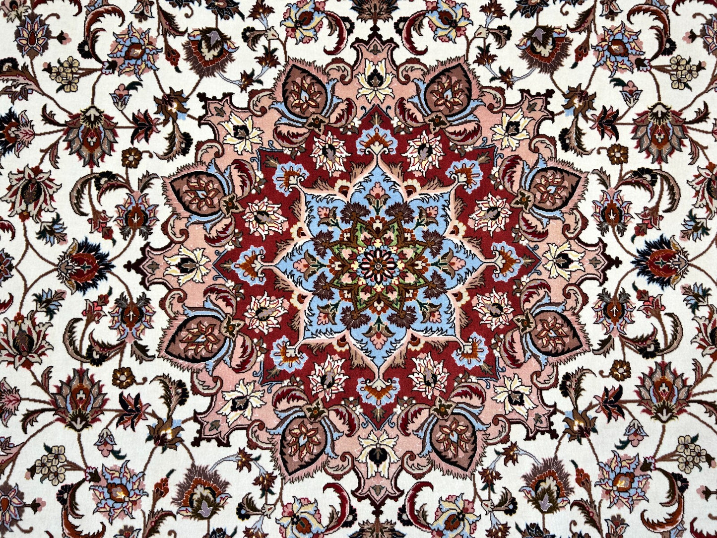 6'7"x10'1" Fine Hand-Knotted Wool & Silk Blend Tabrize Carpet - Area Rug