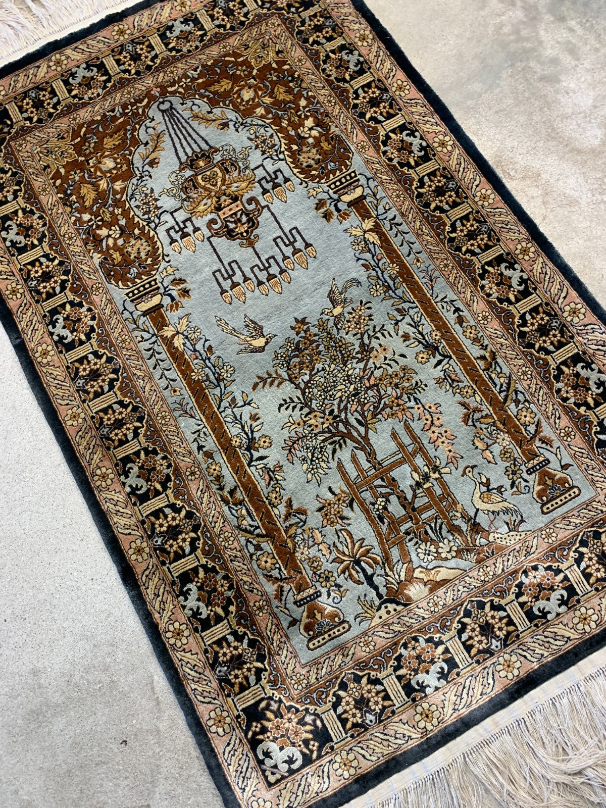 2'7"x4'1" Very Fine Hand-Knotted 100% Silk Prayer Rug