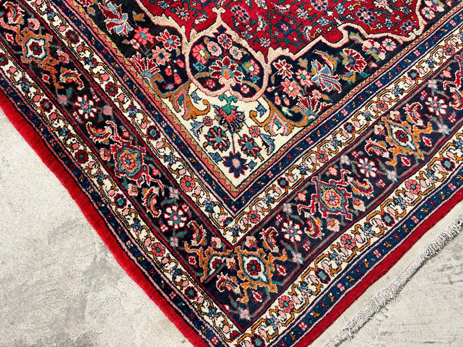 6'7"x10'6" Hand-Knotted 100% Wool Pile Bidjare Carpet - Area Rug