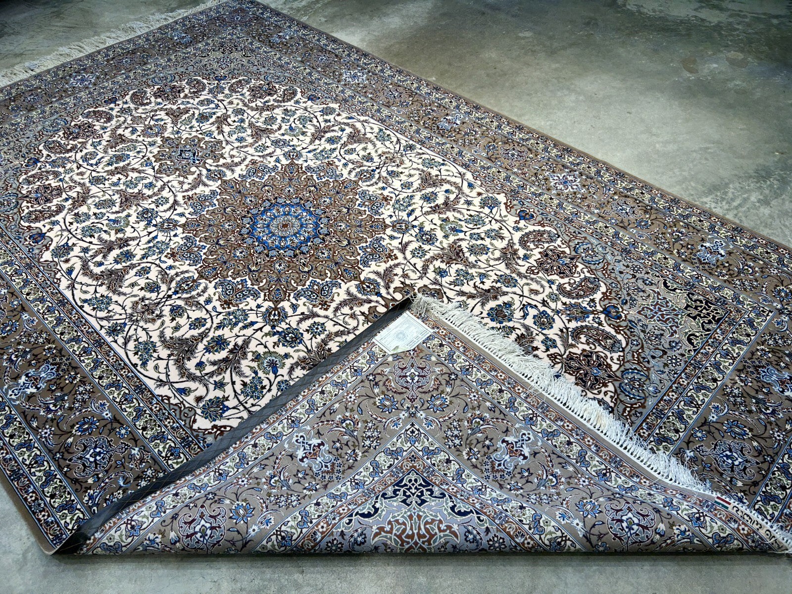 6'9"x10'6" Very Fine Hand-Knotted Wool & Silk Isfahane Rug - Area Carpet