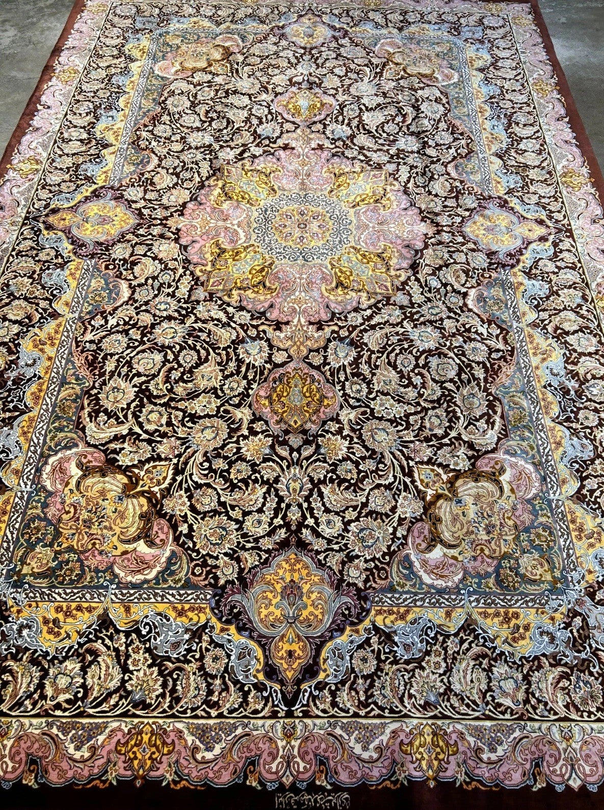 6'9"x10'2" Exquisite Hand-Knotted 100% Silk Qume Rug