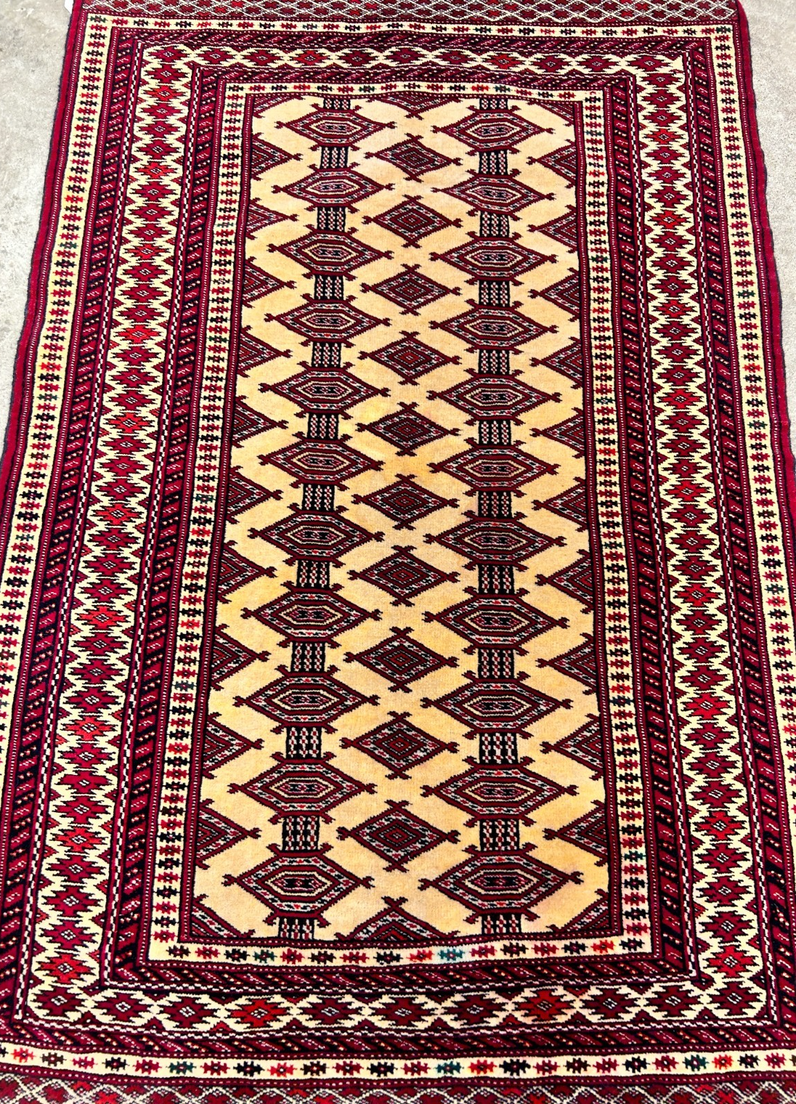 2'10"x4'2" Hand-Knotted 100% Wool Pile Bokhara Rug