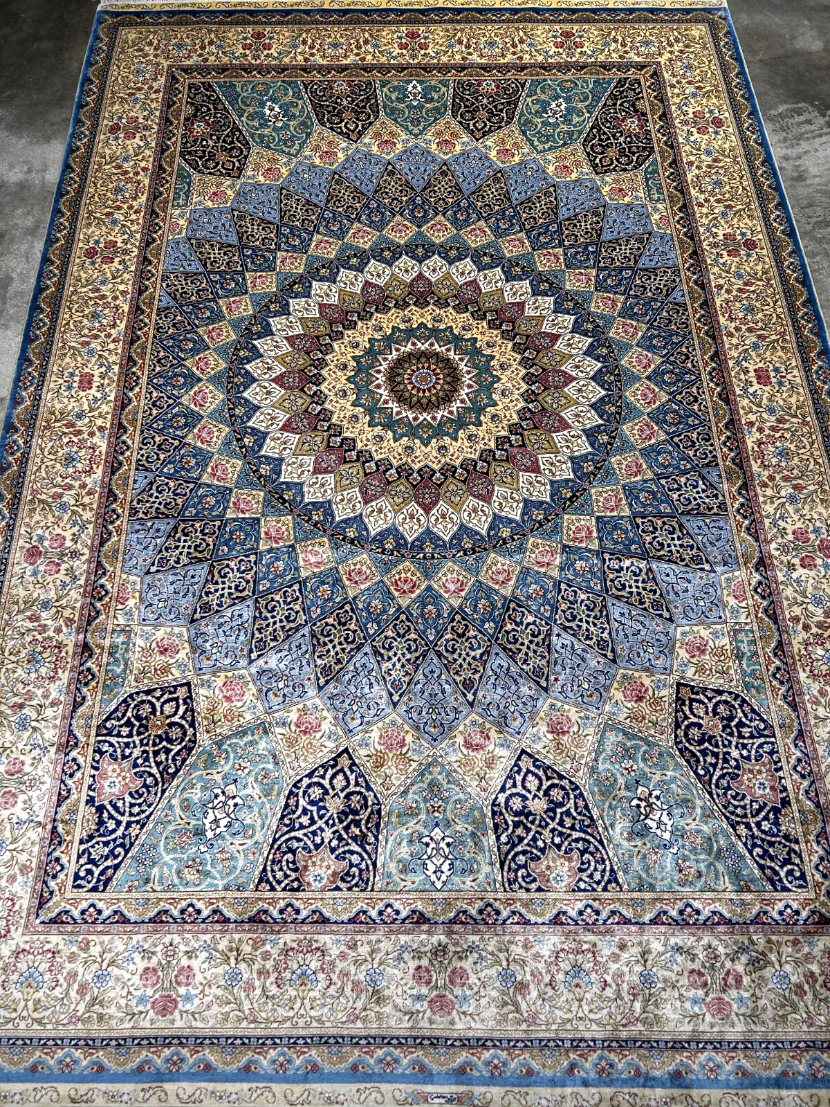 6'x9' Exquisite Hand-Knotted 100% Silk Oriental Rug