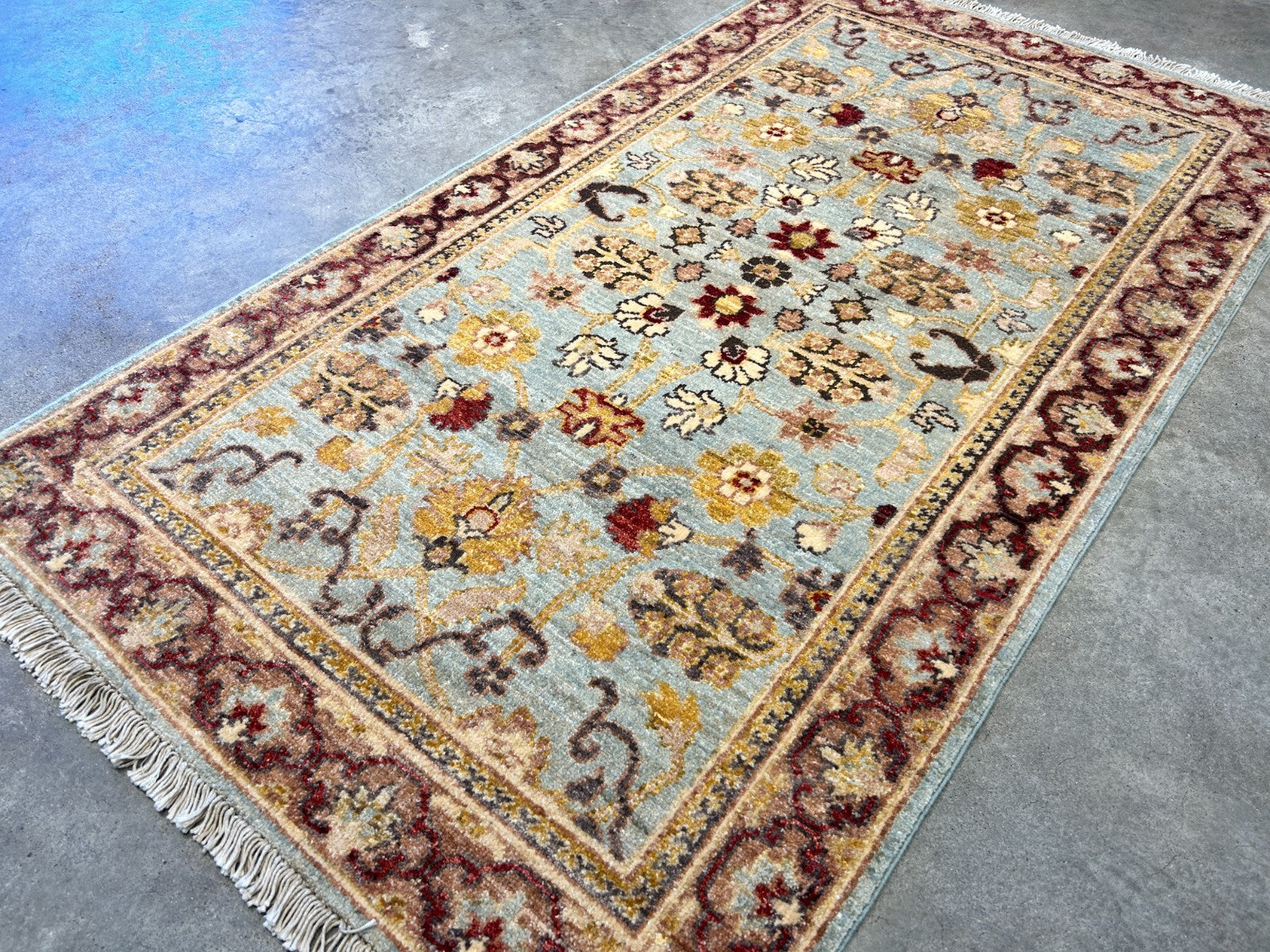 3'x5'2" Fine Hand-Knotted 100% Wool Pile Pakpishawar Area Rug