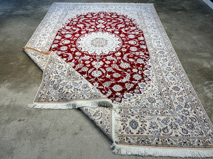 6'7"x9'6" Fine Hand-Knotted Wool & Silk Naine Rug - Area Carpet