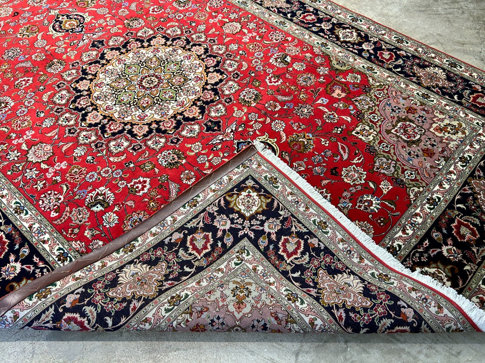 6'7"x9'10" Fine Hand-Knotted Wool & Silk Blend Tabrize Carpet - Area Rug