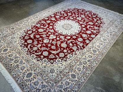 6'7"x9'6" Fine Hand-Knotted Wool & Silk Naine Rug - Area Carpet