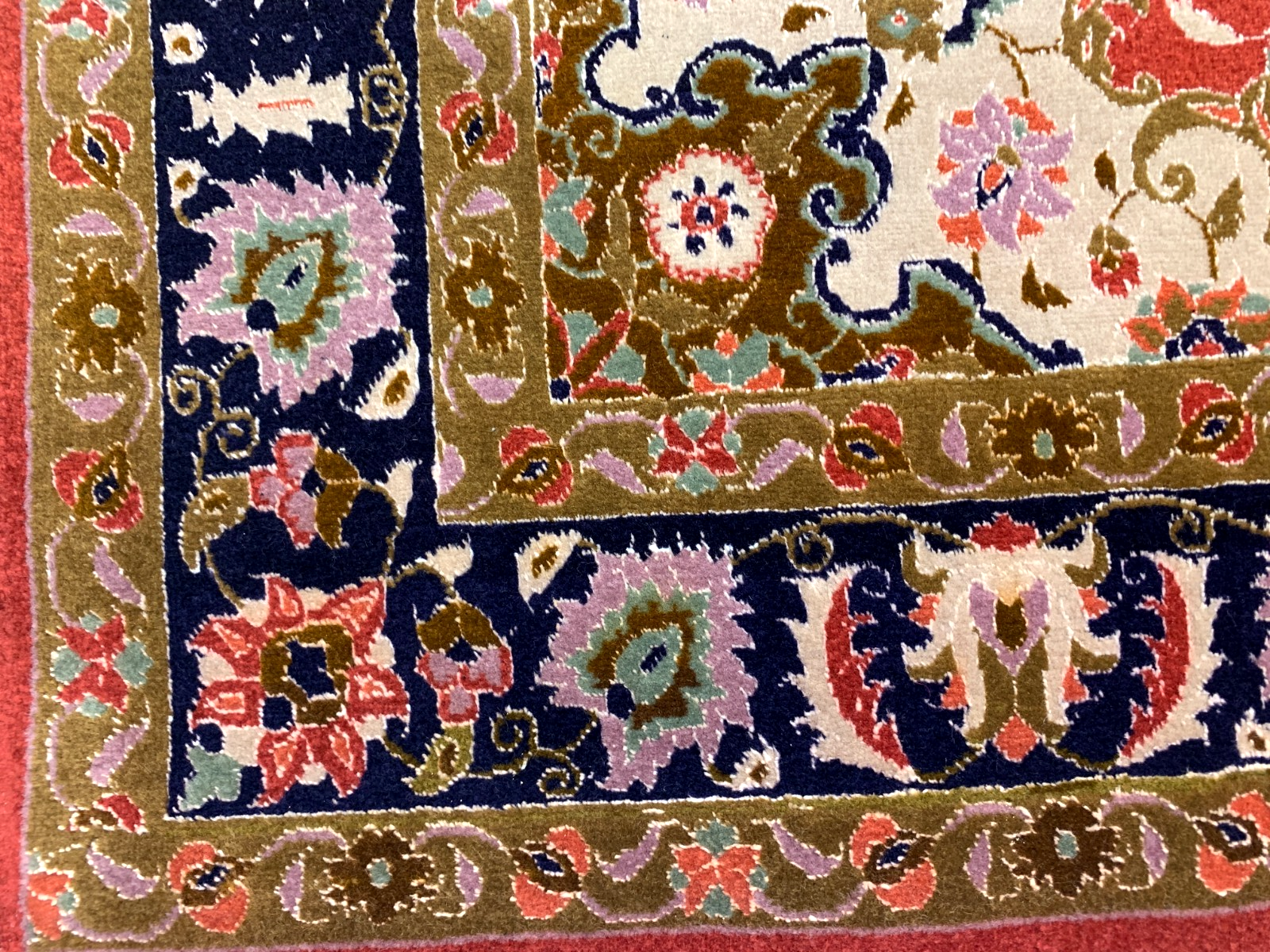 3'4"x5'0'' Fine Hand-Knotted Silk & Wool Tabrize Area Rug