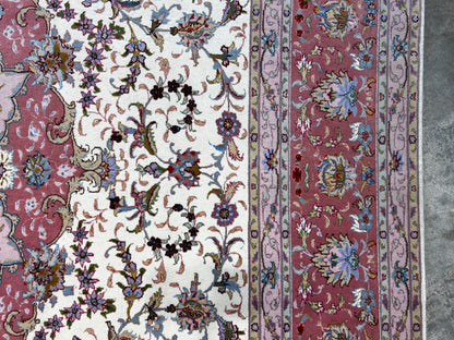 8'4"x11'3" Very Fine Hand-Knotted Wool & Silk Oriental Rug - Area Carpet