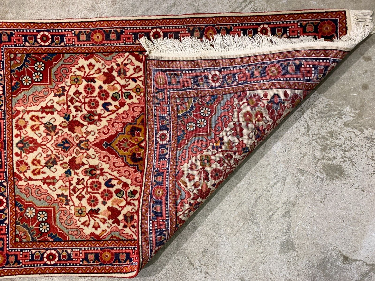 2'2"x3'2" Hand-Knotted Wool Oriental Rug - Area Carpet