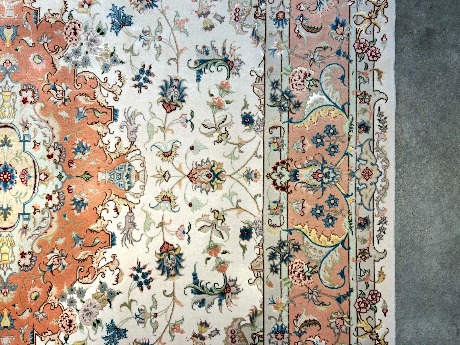 6'7"x9'10" Extra-Fine Hand-Knotted Wool & Silk Blend Tabrize Carpet - Area Rug