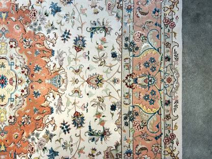 6'7"x9'10" Extra-Fine Hand-Knotted Wool & Silk Blend Tabrize Carpet - Area Rug