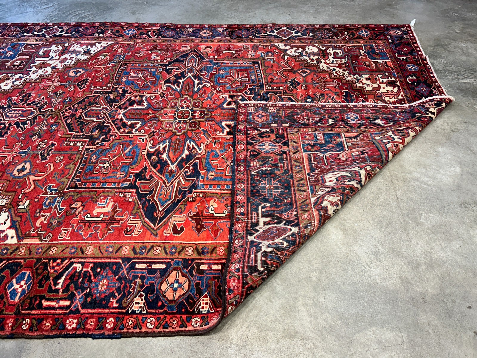 8'3"x11'4" Hand-Knotted 100% Wool Pile Herize Rug