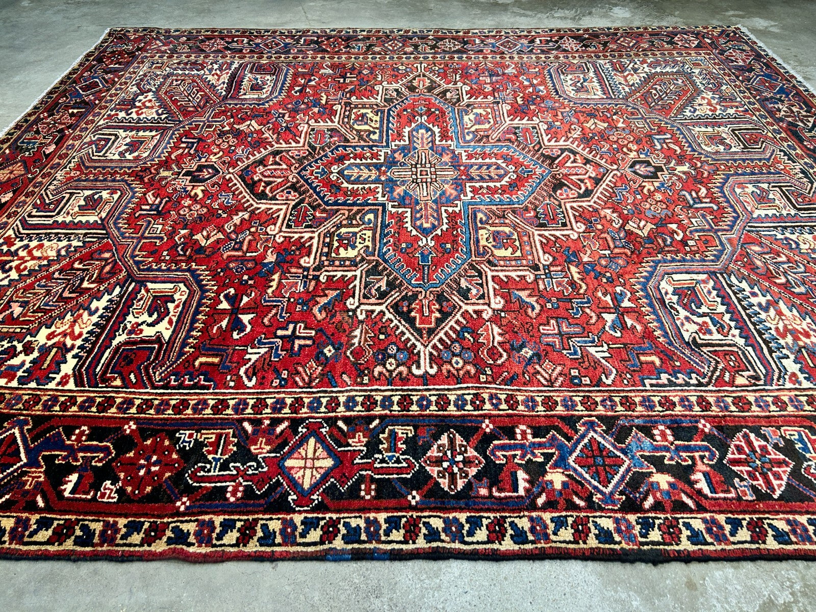 7'9"x9'1" Hand-Knotted 100% Wool Herize Carpet - Area Rug - Square Shaped