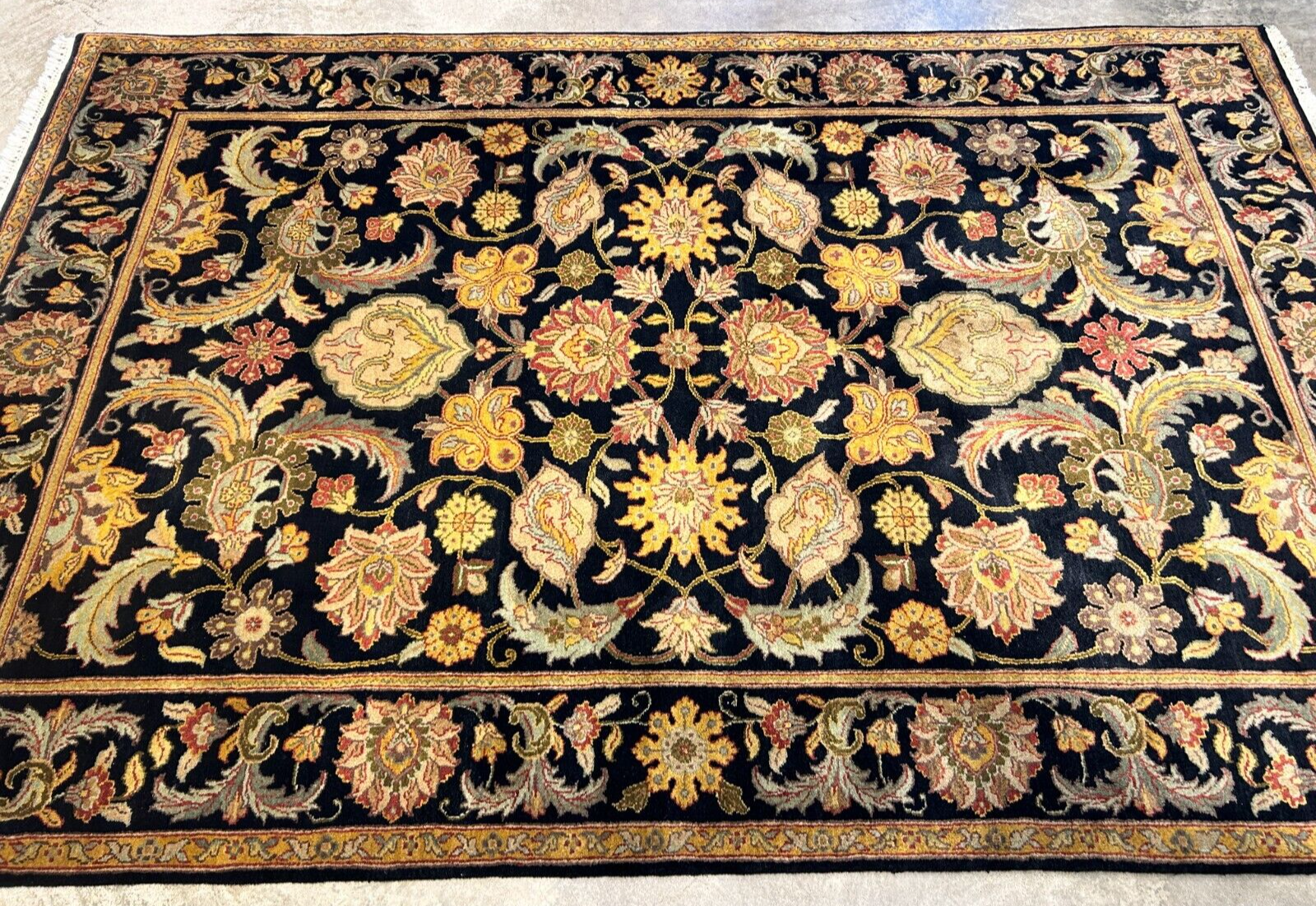 6'1"x9'1" Hand-Knotted 100% Wool Pile Agra Carpet - Area Rug
