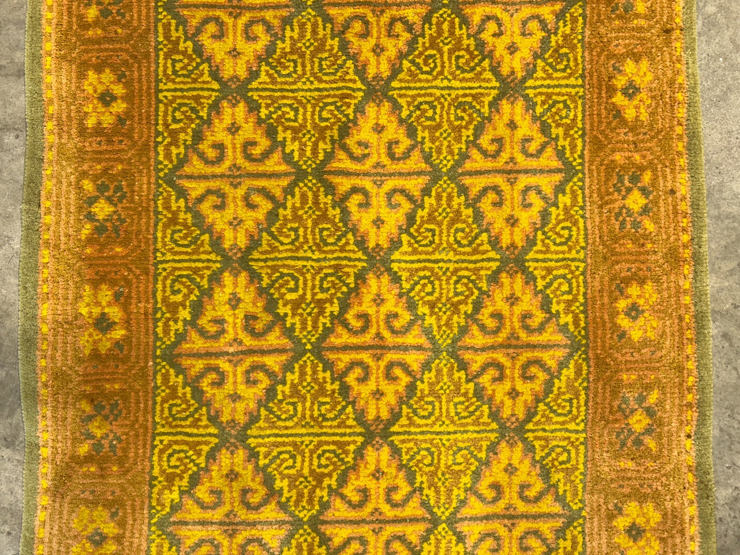 2'9"x4'2" Hand-Knotted 100% Wool Pile Oriental Area Rug - Carpet