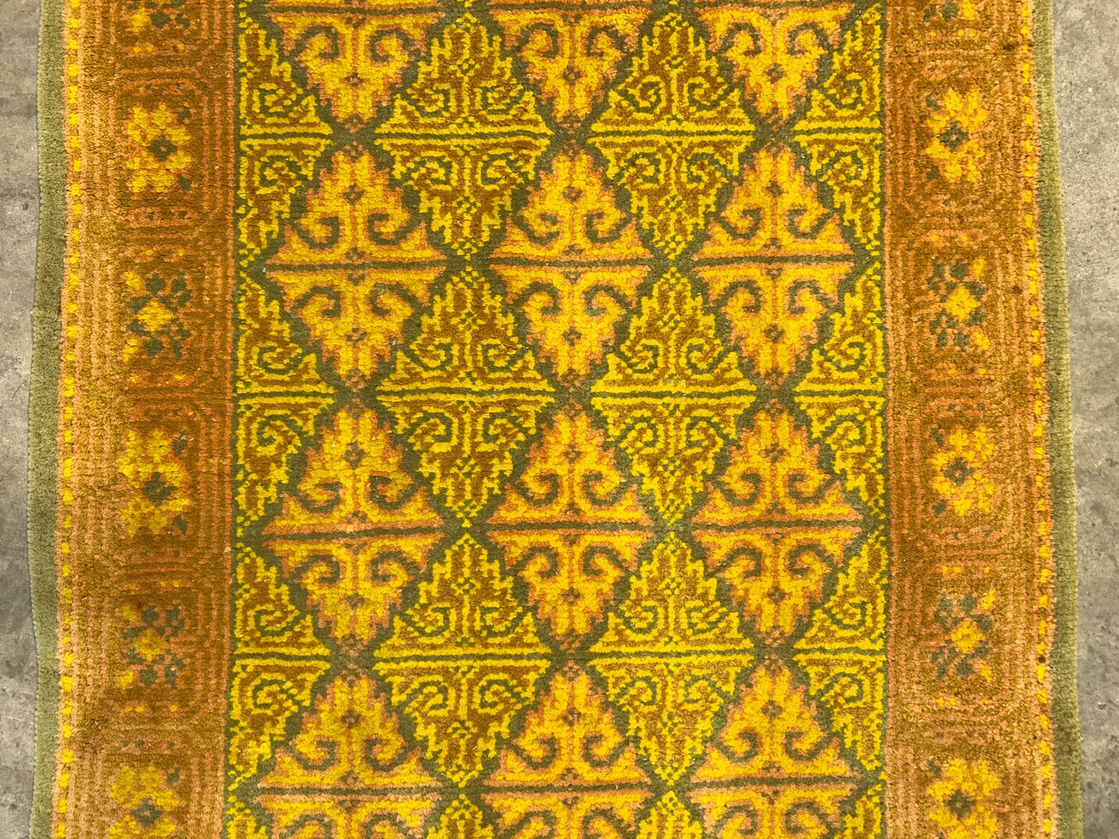 2'9"x4'2" Hand-Knotted 100% Wool Pile Oriental Area Rug - Carpet