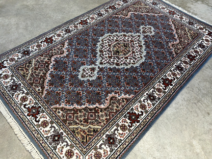 3'1"x4'10" Hand-Knotted Wool & Silk Pile Tabrize Mahi Rug