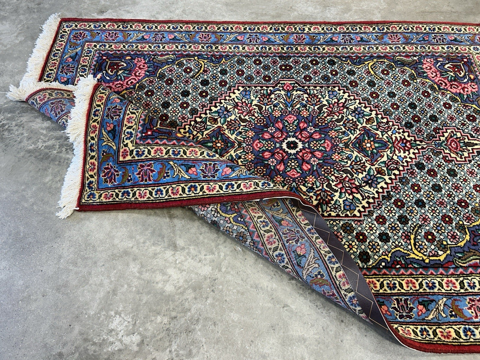 3'5"x5'2" Hand-Knotted 100% Wool Pile Persiane Bakhtiarie Rug