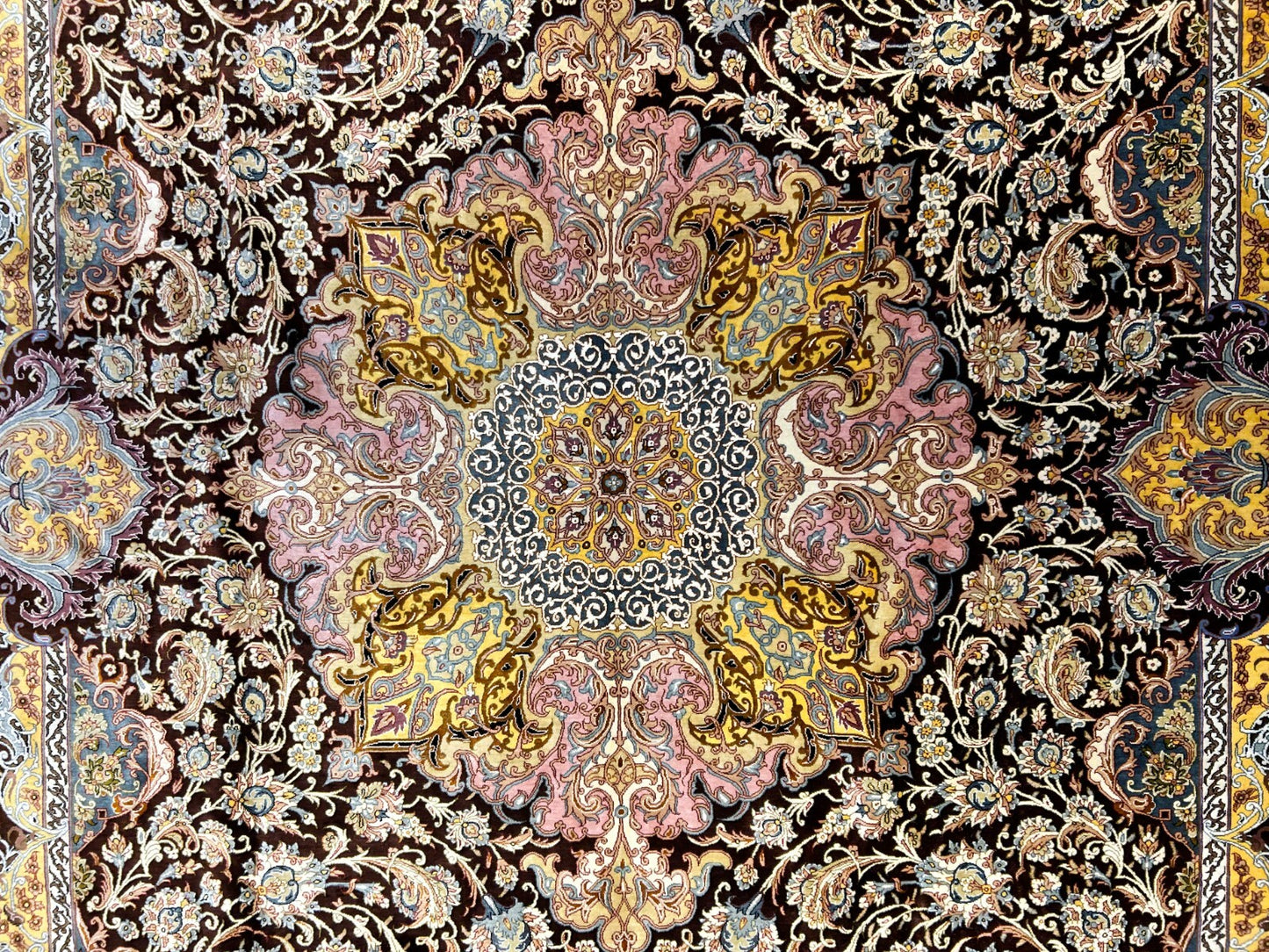 6'9"x10'2" Exquisite Hand-Knotted 100% Silk Qume Rug