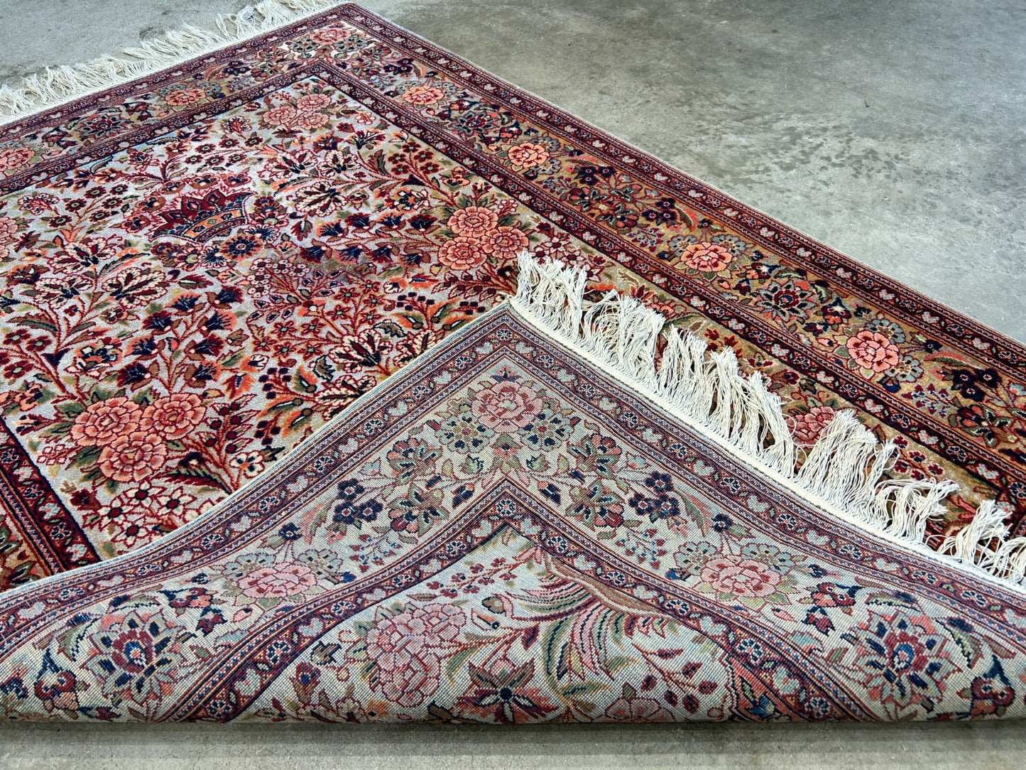 3'3"x5'4" Very Fine Hand-Knotted 100% Wool Pile Persiane Kashane Rug