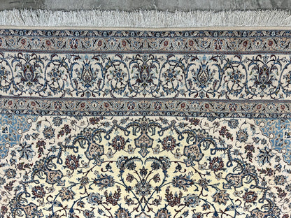 6'9"x10'7" Extremely Fine Hand-Knotted Wool & Silk Blend Naine Carpet - Area Rug