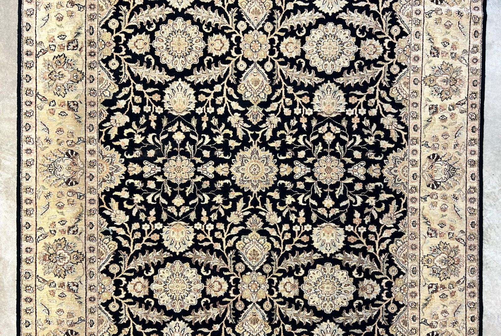 8'10"x12'7" Hand-Knotted 100% Lamb Wool IndoAgra Carpet - Area Rug