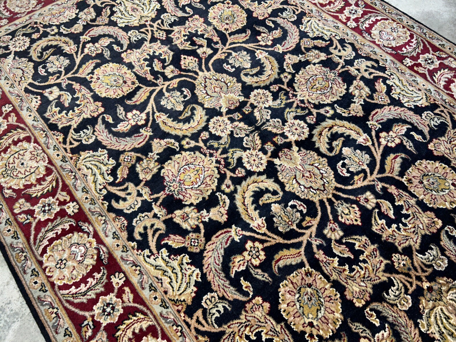 6'2"x9'4'' Hand-Knotted 100% Wool Pile Indo-Agra Area Rug - Area Carpet