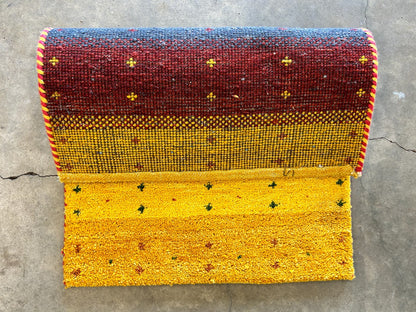 1'11"x2'10" Hand-Knotted 100% Wool Pile Gabbeh Rug