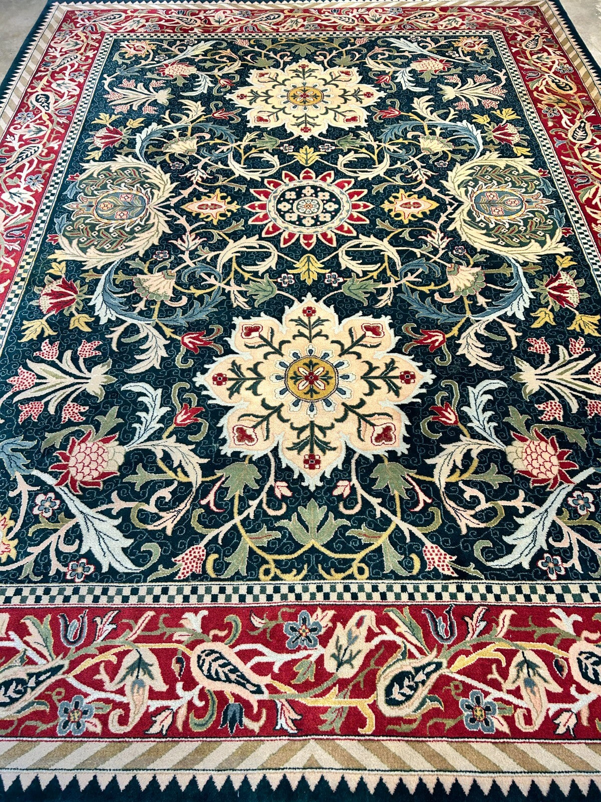 9'x12' Hand-Knotted 100% Wool Pile Oriental Rug