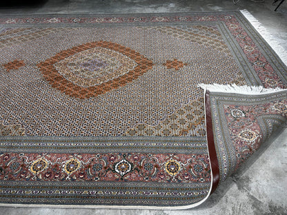 8'4"x11' Hand-Knotted Silk & Wool Tabrize Fish Style  Rug - Carpet