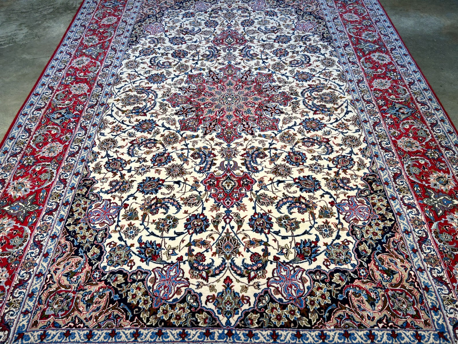 6'9"x10'1" Extra-Fine Hand-Knotted Wool & Silk Blend Isfahane Carpet - Area Rug