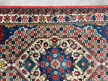 3'5"x4'11" Hand-Knotted 100% Lamb Wool Bakhtiarie Area Rug