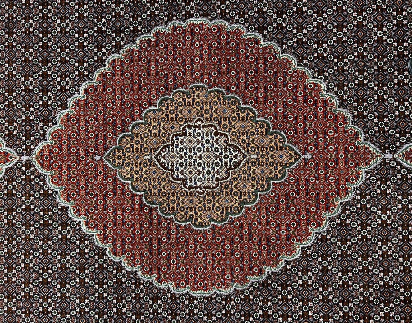 8'3"x11'5" Fine Hand-Knotted Wool & Silk Oriental Rug - Area Carpet