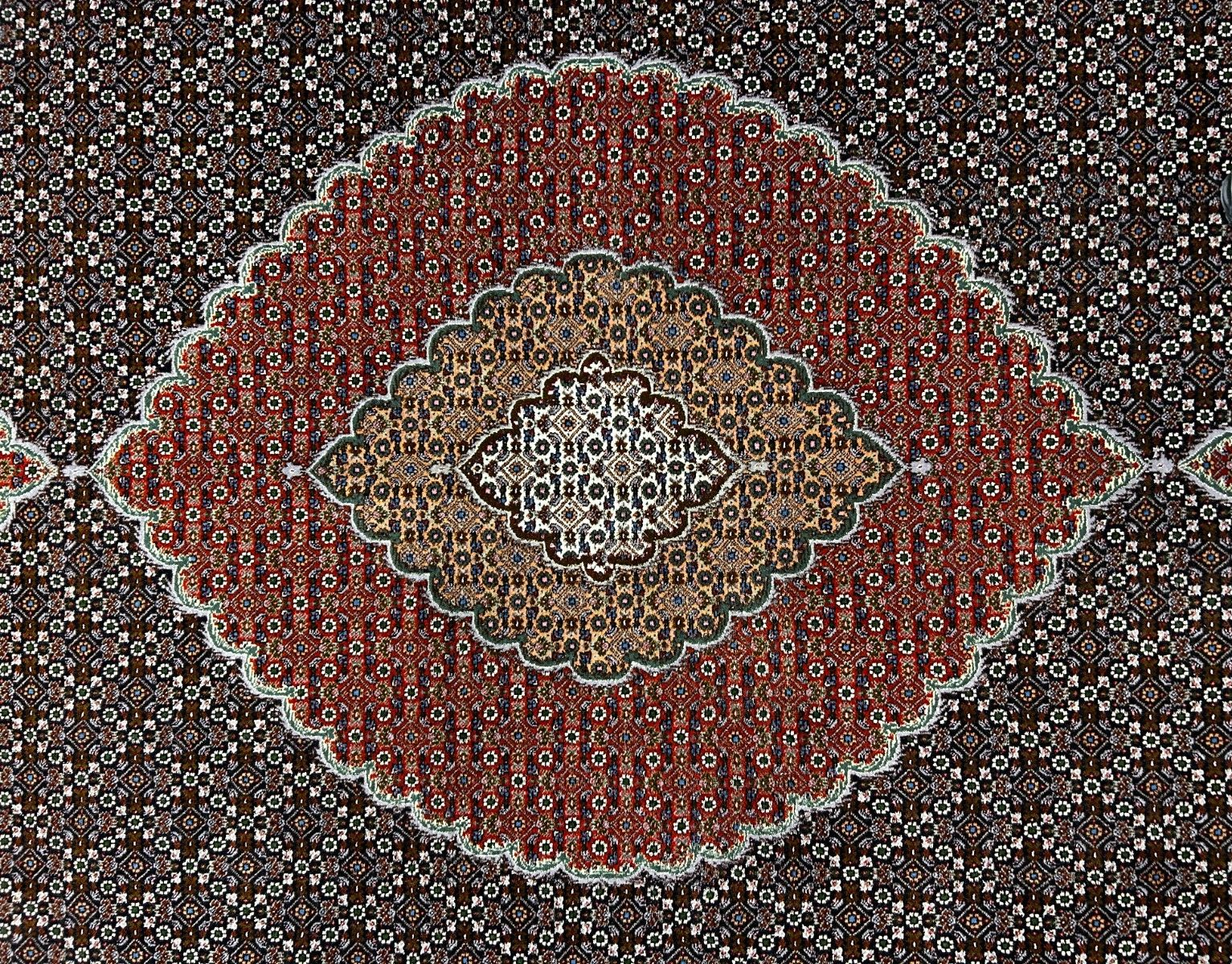 8'3"x11'5" Fine Hand-Knotted Wool & Silk Oriental Rug - Area Carpet